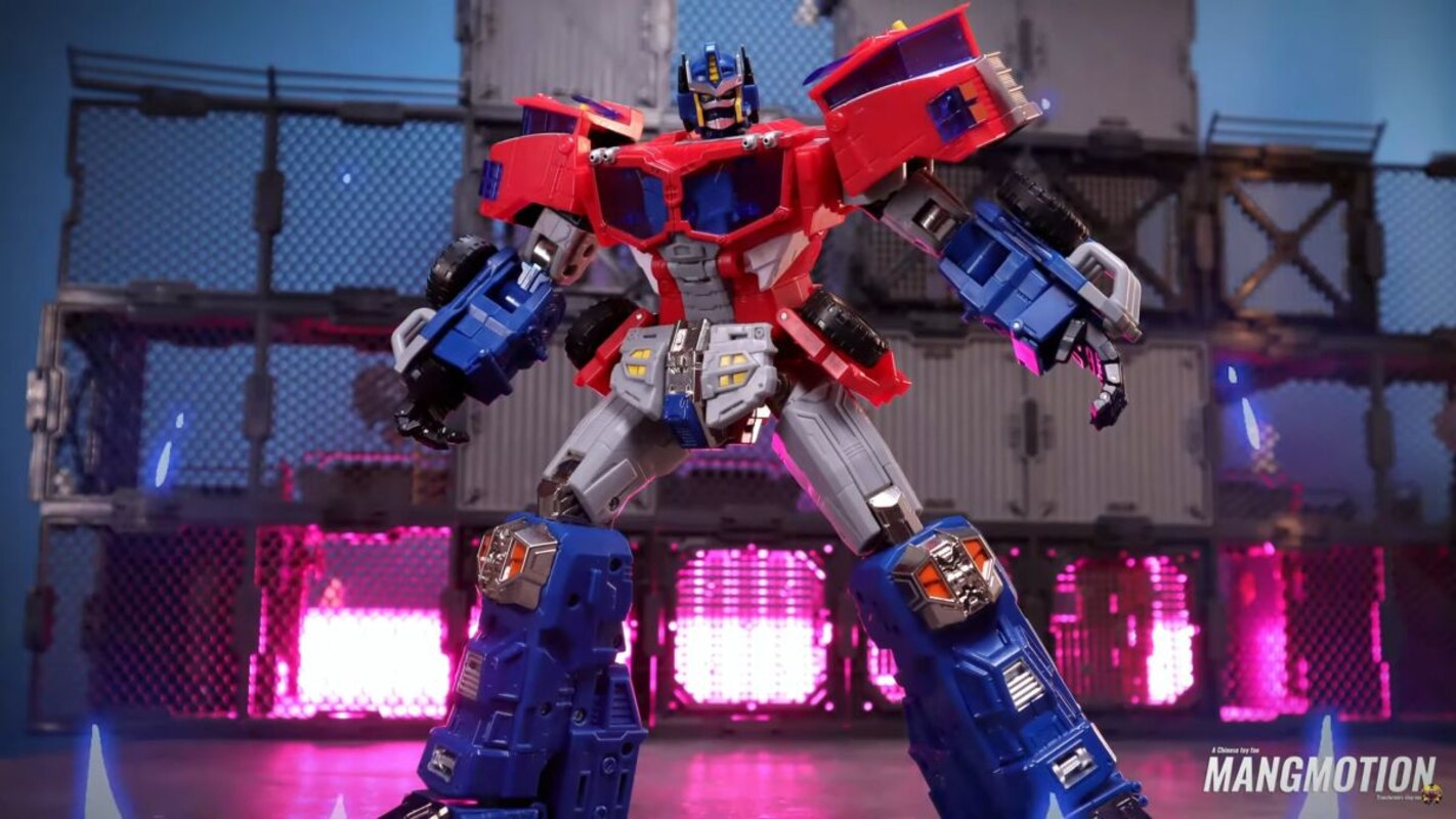 WATCH! Transform and Rollout TR-02 Commander of Stars Rolls Out